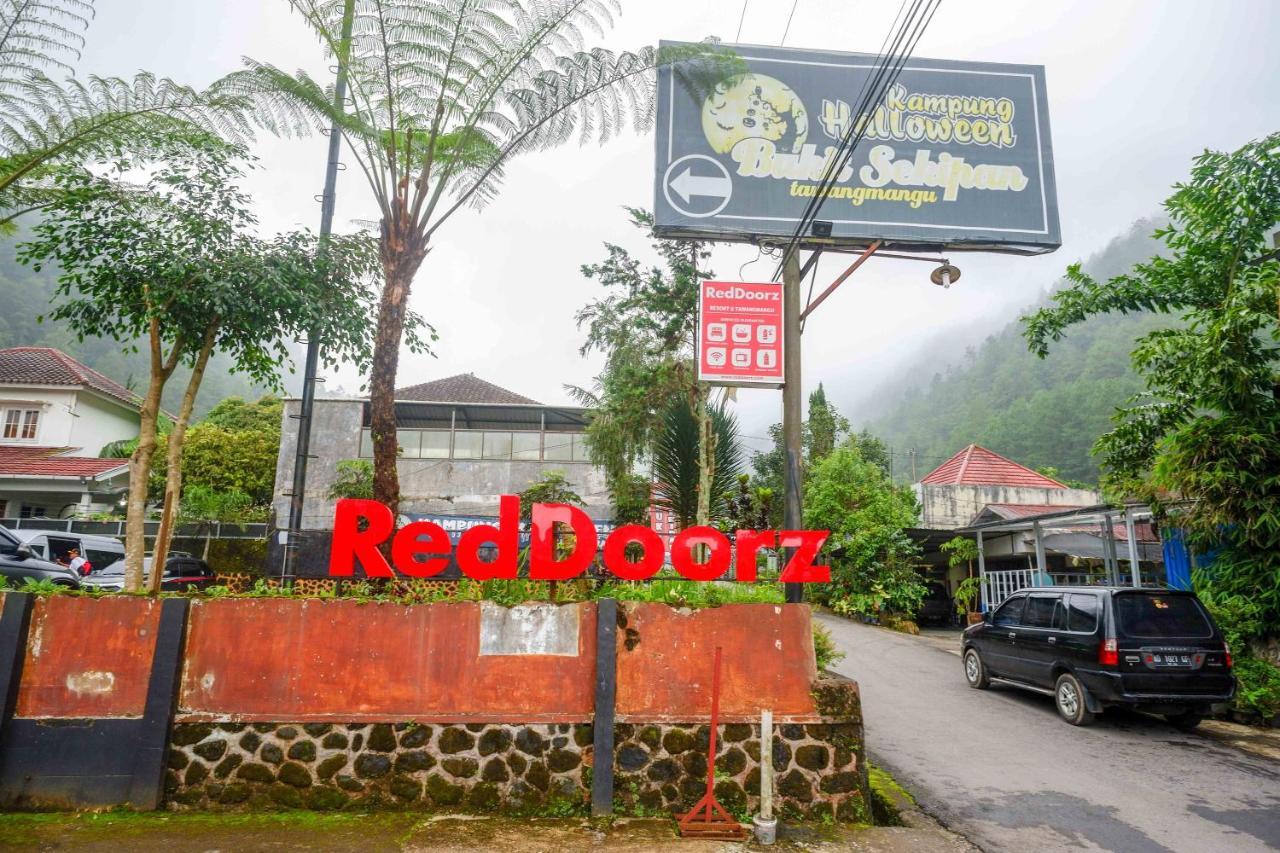 RedDoorz Resort @ Tawangmangu Luaran gambar
