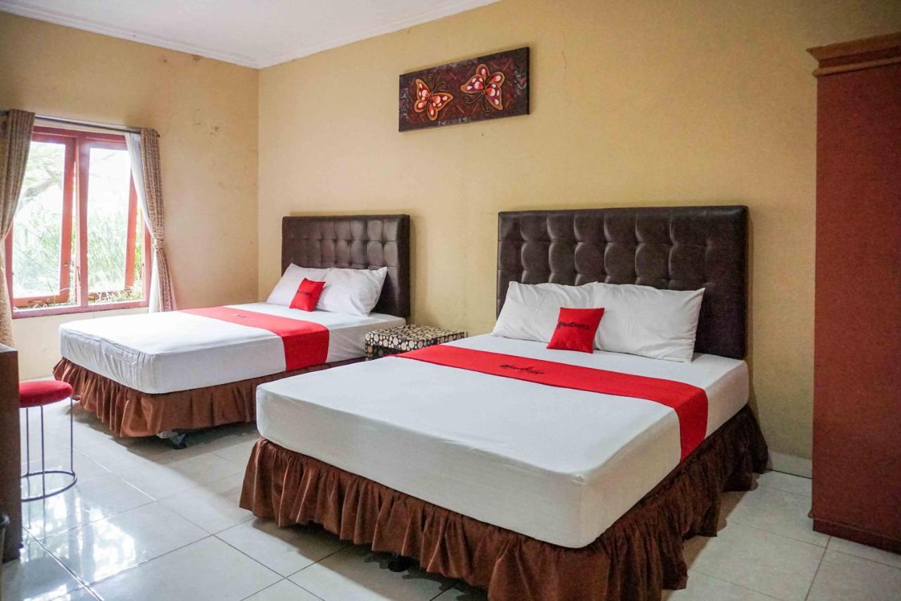 RedDoorz Resort @ Tawangmangu Luaran gambar