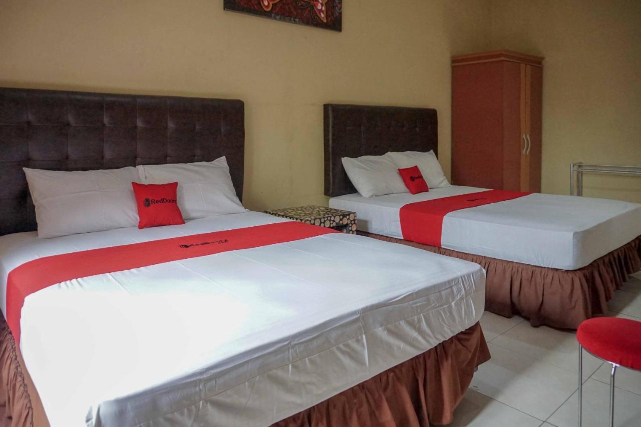 RedDoorz Resort @ Tawangmangu Luaran gambar